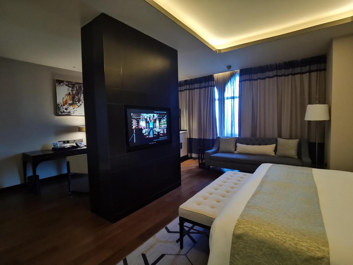 Primus Hotel Wuhan Hannan Buitenkant foto