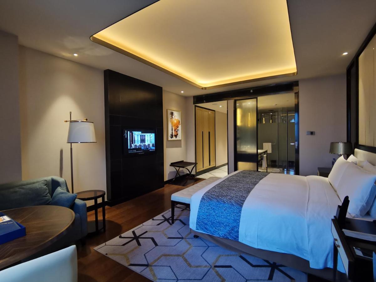 Primus Hotel Wuhan Hannan Buitenkant foto